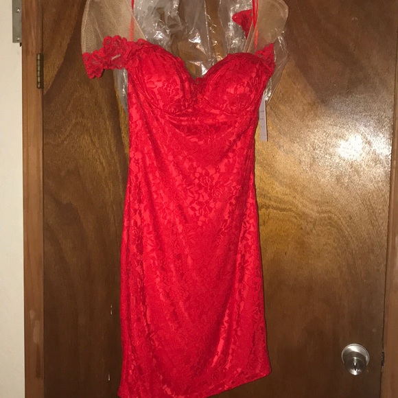 Sexy red lace Cocktail dress 👗 Valentines Day ♥️ - Picture 2 of 8
